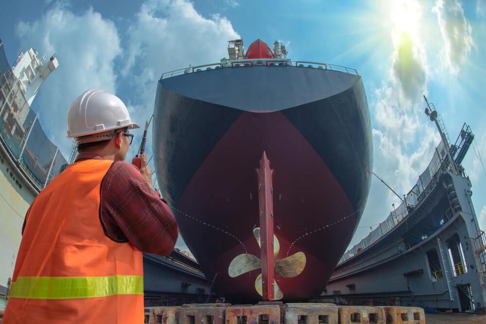 marine electrician cairns